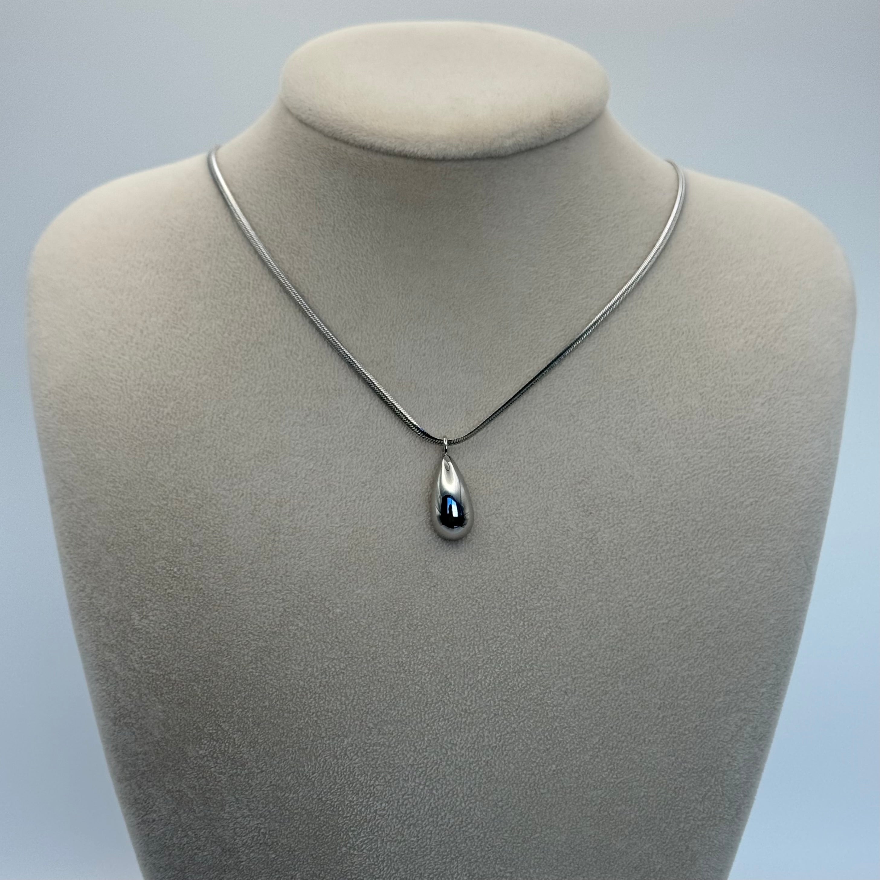 Drop Necklace