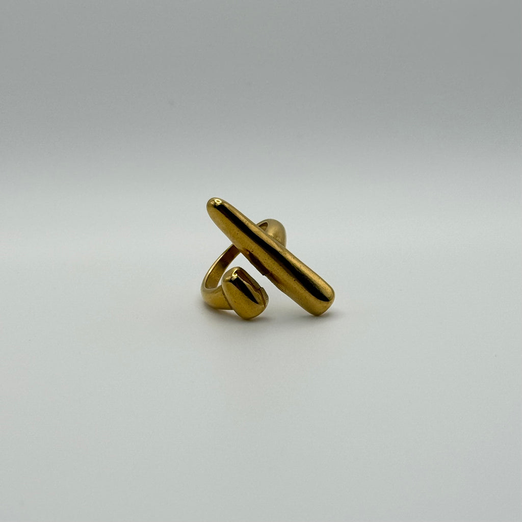 Golden Axis Ring