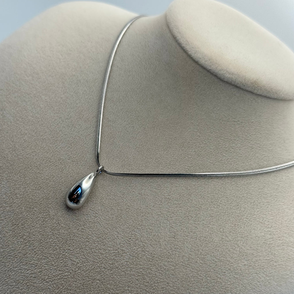 Drop Necklace