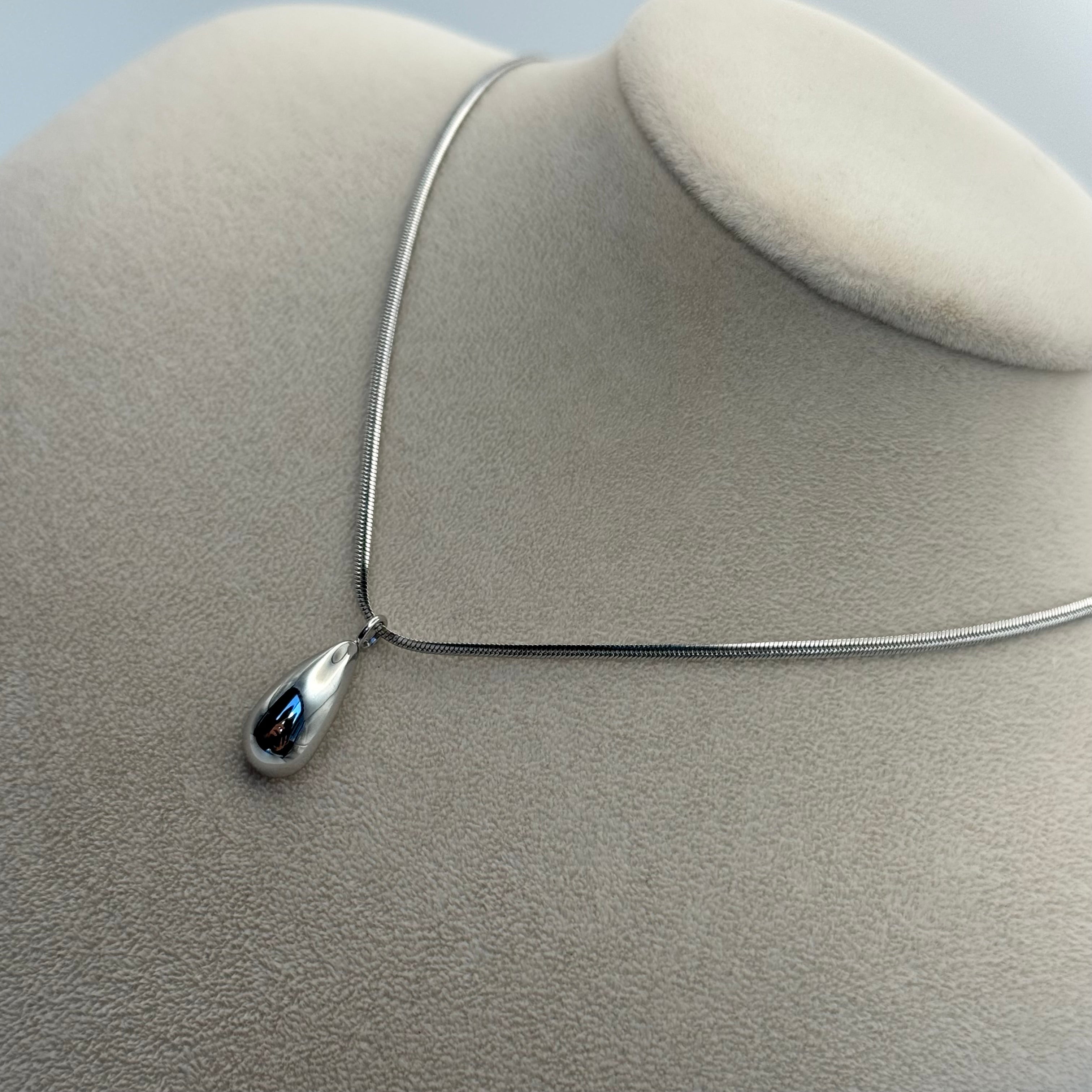 Drop Necklace