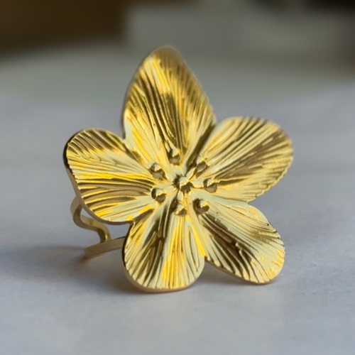 Anillo Flor Dorada