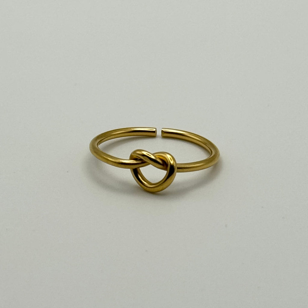 Knot Ring